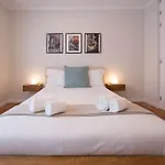 Degoes Downtown Flat