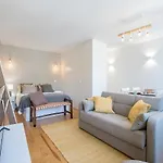 Cosy Flat Near Douro