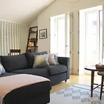 Amazing Flores Duplex