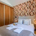 Wonderful Flat Near River W/ Ac By Lovelystay