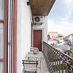 Oporto Colorful Flat