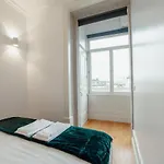 Downtown Premium Apartment By Vacationy