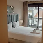 City Center Premium Apartment By Vacationy