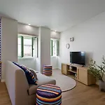 Boutique Rentals- Sea Breeze Apt