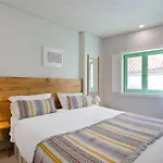 Boutique Rentals- Sea Breeze Apt