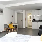 Almada Downtown 303