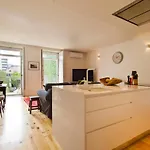Boutique Rentals- Hidden Garden Porto\'S Downtown