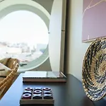 Alegria Suites By Porto City Hosts
