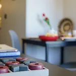 Alegria Suites By Porto City Hosts