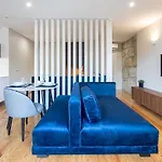 Orm - Martires & Pinheiro Apartments