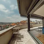 Downtown Penthouse With River View By Vacationy