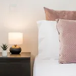 Guestready - Japandi-Chic Home In Central Porto