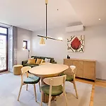 Almada 505 - Premium Flat By Lovelystay