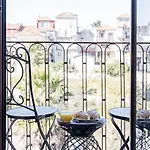 Almada 505 - Premium Flat By Lovelystay