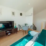Modern & Stylish Apartments By Vacationy