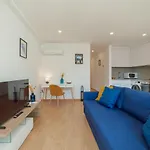 Modern & Stylish Apartments By Vacationy