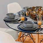 Fernandes Tomas 424 By Lovelystay