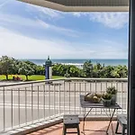 Lovelystay - Porto Beach Apartment