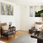 Serralves 1108 -Estudio 0