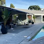 Boomerang House - Luxury House Next To City Park