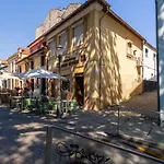 Welcoming Adorable House - Ace Location