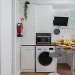 Modern Flats With Stunning Terrace Or Balcony - Central Location