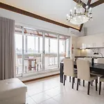 Trendy Flats - Instaworthy River View By Host Wise