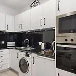 Minimalist Studio City Centre