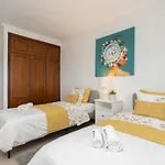 Sunny Cozy Flat W/ Terrace - Sao Joao