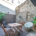 Joivy Modern Flat With Patio In Central Porto