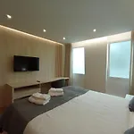 715 Gale Apartment Wi-Fi, Estacionamento