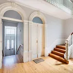 Viva Arts Cozy Studio
