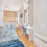 Viva Arts Cozy Studio