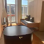 Path Biblioteca Apartment