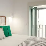 Cristelo 1 Bed Next To River