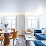 Almada 551 - 4 1 Penthouse View By Lovelystay