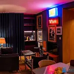 Y Trendy Arthouse Boavista