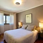 Spacious Apartment In Porto With Terrace