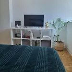 Seni\'S House