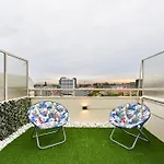 Julio Dinis Porto Secret Retreat - By Guest Spa