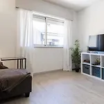 Delightful Bombarda Apartment By Unique Hosts