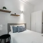 182 Centenario Apartment