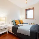 Host Wise - Gorgeous Spacious Flat - Ace Location