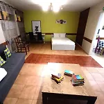 Spacious Economic Center Porto Flat