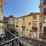 Historic Porto Balcony Hideaway - Taipas House 60