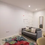 2 Bedroom Cosy Flat