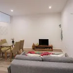 2 Bedroom Cosy Flat