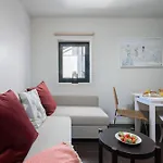 Host Wise - Impressive Restful Houses