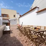 Spacious Duplex House - Jacuzzi & Terrace