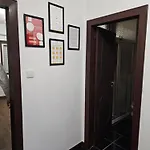 Reis Apartment